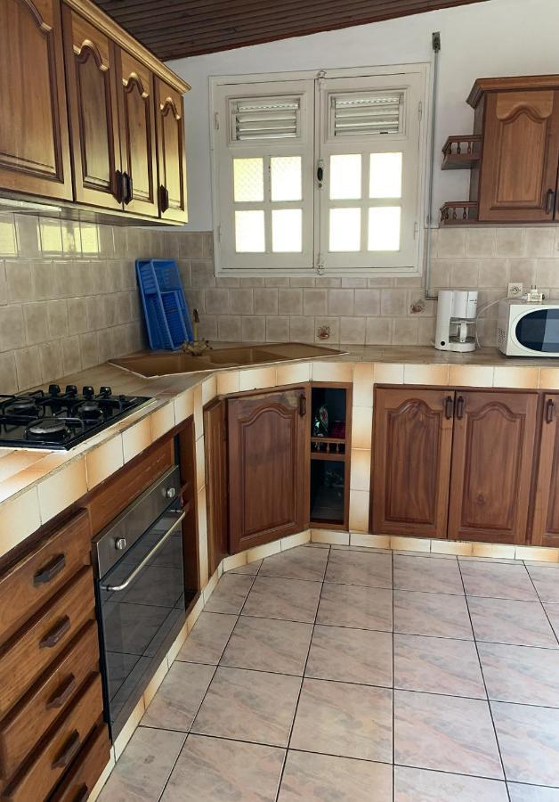Hébergement mouchas F4 - dans Villa les Polycias Sainte-Luce Extérieur photo
