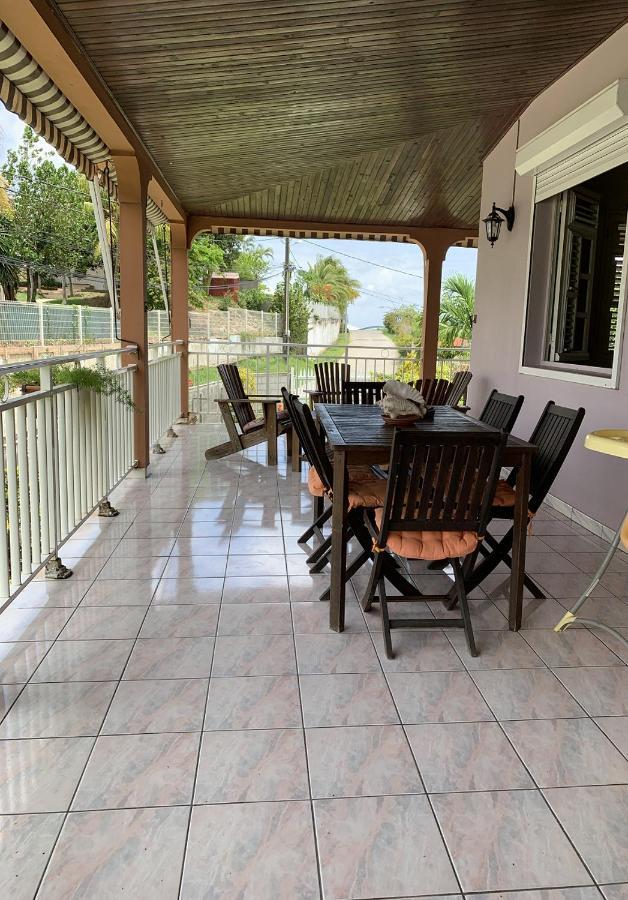 Hébergement mouchas F4 - dans Villa les Polycias Sainte-Luce Extérieur photo